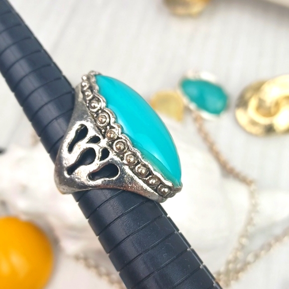 Boho Silver Tone Faux Turquoise Heavily Crafted Cocktail Ring SZ 6 - Picture 6 of 10